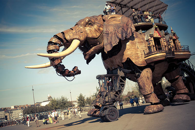 Découvrez la ville de Nantes et plus précisément les Machines de l'Ile et leur Elephant